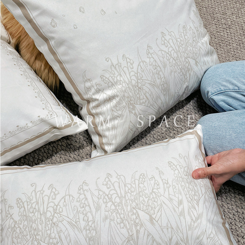 铃兰奶咖轻奢抱枕沙发卧室靠垫客厅牀头毛绒汽车靠枕含芯布艺枕套,居家布艺,靠垫/抱枕,淘宝优惠券,粉丝福利购,淘宝优惠卷