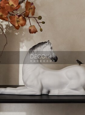 邸高家居 样板间新中式玄关《物语》马摆件 实景花器花艺装饰搭配