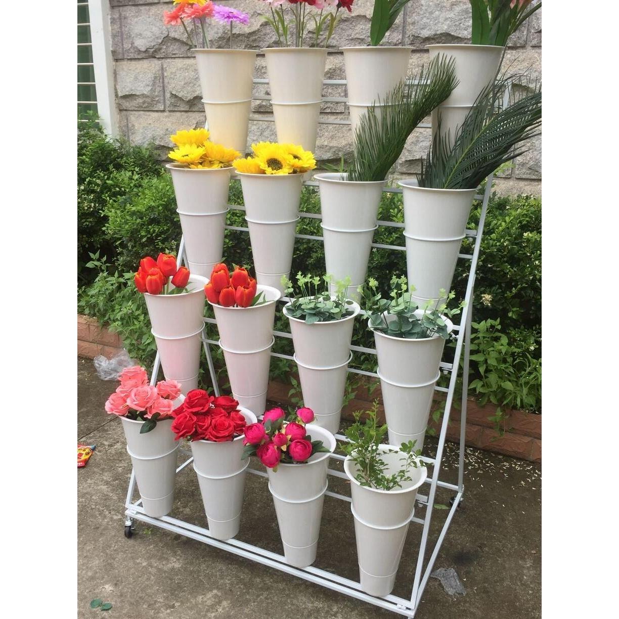 花店鲜花展示架多层阶梯花架摆花带万向轮铁艺架子养花桶塑料花筒