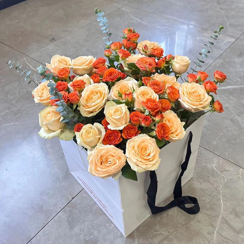 永生花泡泡玫瑰花束送闺蜜高级手提花盒彷真香皂花毕业节生日礼物