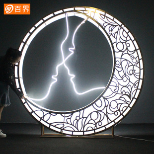 百界婚庆道具铁艺发光月亮灯箱背景摆件婚礼舞台布置装饰可定制