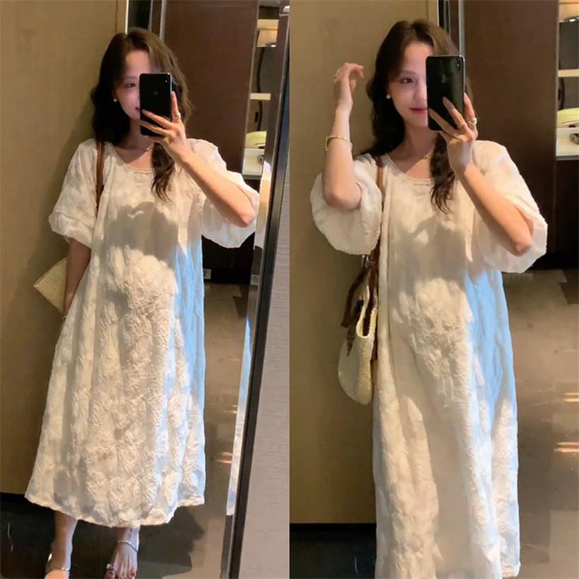 孕妇夏季中长版洋装泡泡袖钉珠圆领宽松裙摆2026新款时尚百搭女