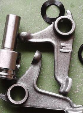 CG125/150摩托车通用下摇臂中缸下摇臂CG200下摇臂气门顶摇臂