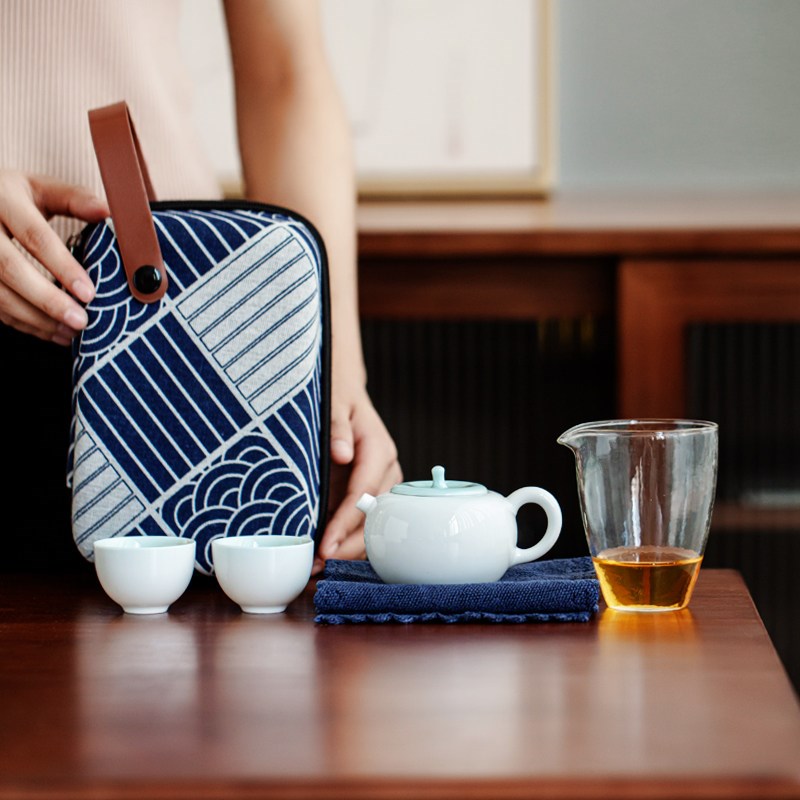 旅行茶具套组可携式快客杯户外露营泡茶壶小茶杯一壶二杯带收纳包图片
