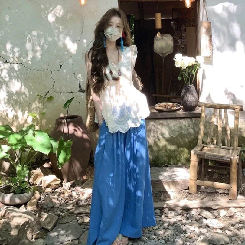 夏季新款度假风田园个性穿搭V领蕾丝边小飞袖微透上衣