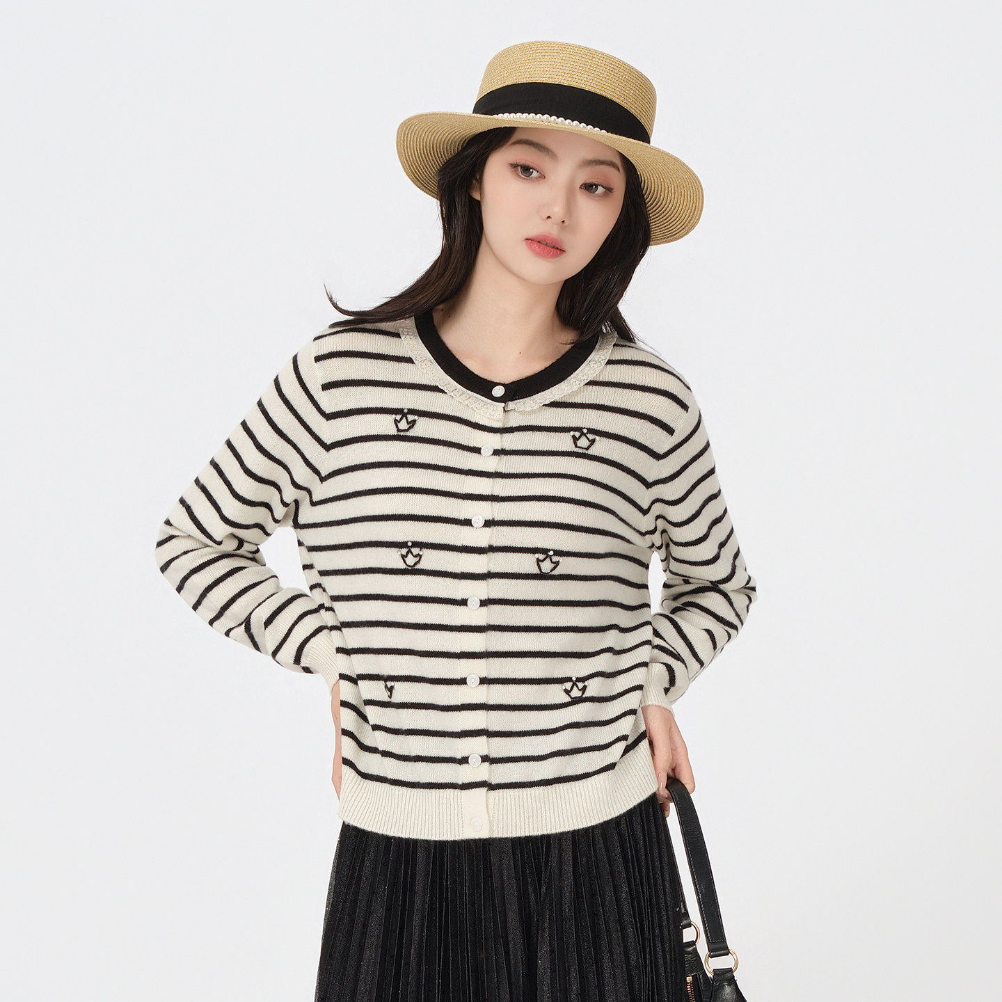 MalyKaly2026夏撞色条纹长袖T恤女士宽松打底衫薄款单排扣开衫