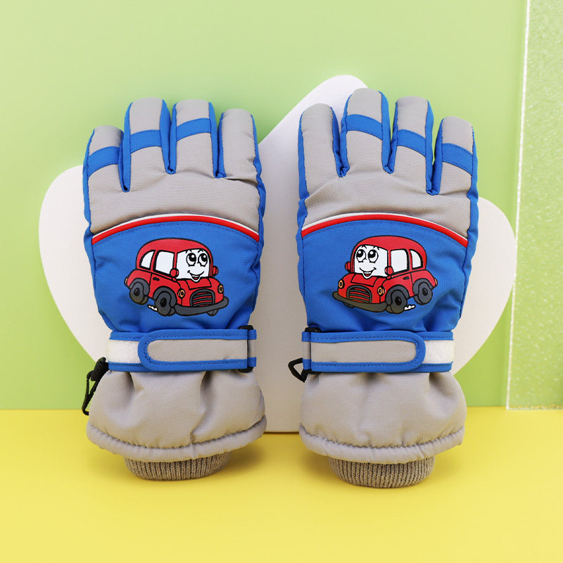 4-10岁儿童手套冬季加厚防泼水男童女童卡通汽车飞机宝宝暖手滑雪