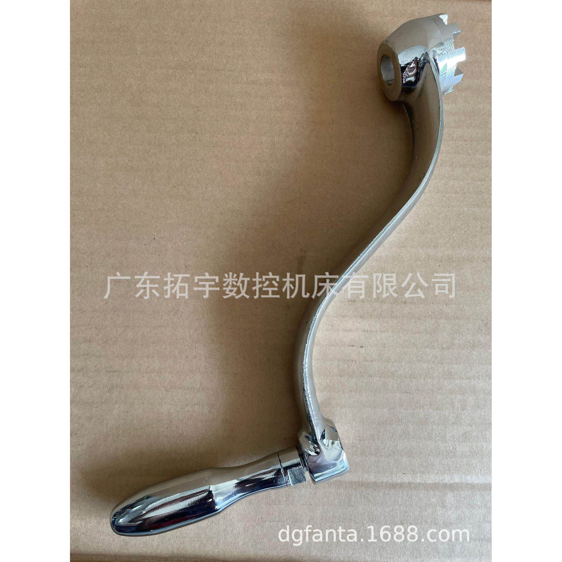 台湾立式摇臂铣床 床身零配件C83+84工作台升降曲柄上下手柄 新机