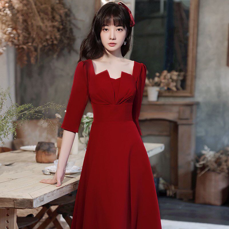 酒红色敬酒服新娘2024新款订婚宴礼服女结婚显瘦平时可穿小个子夏