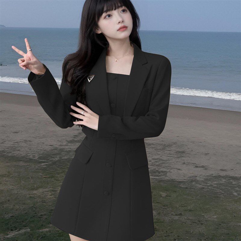 高级感气质短款小西装套装2025春新款女装两件套裙子风衣2131