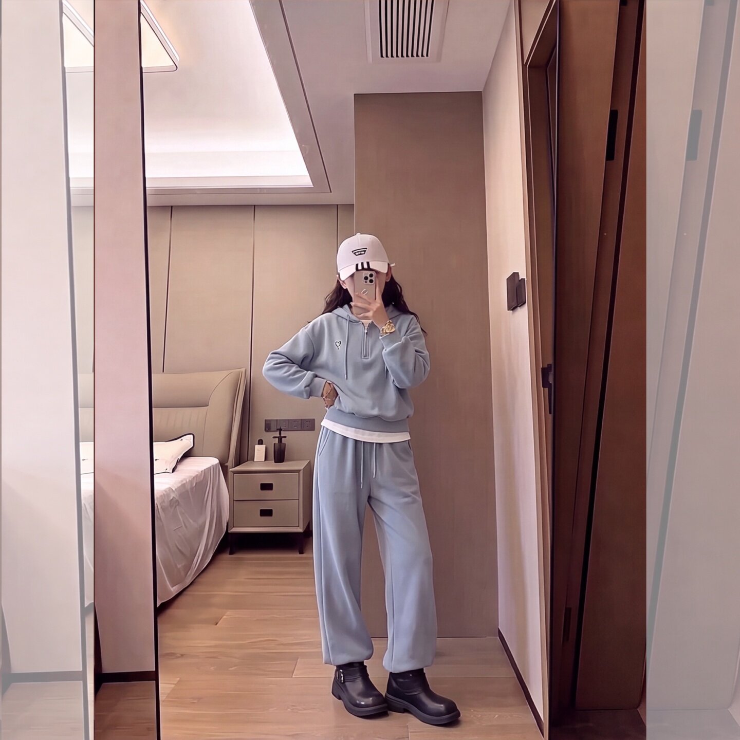 女童秋季刺绣爱心假两件卫衣裤子