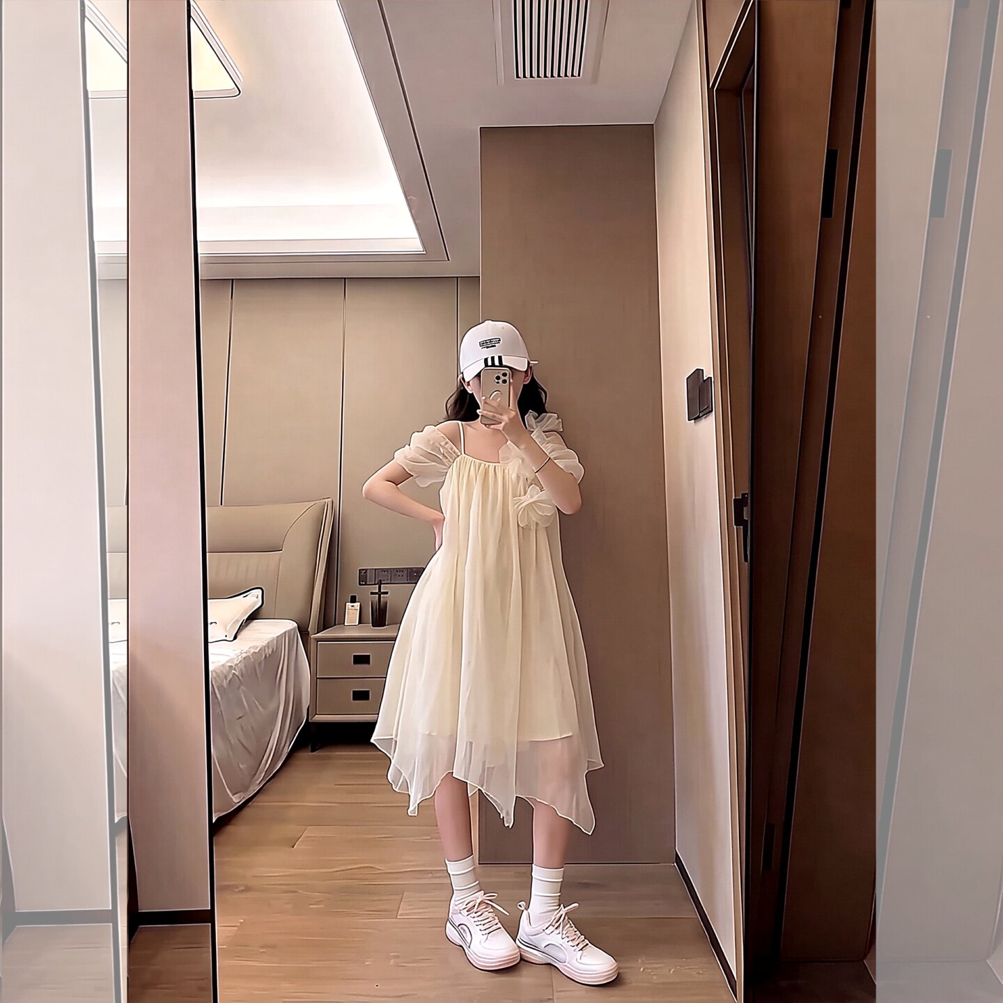 甜美小女童夏季一字领网纱连衣裙