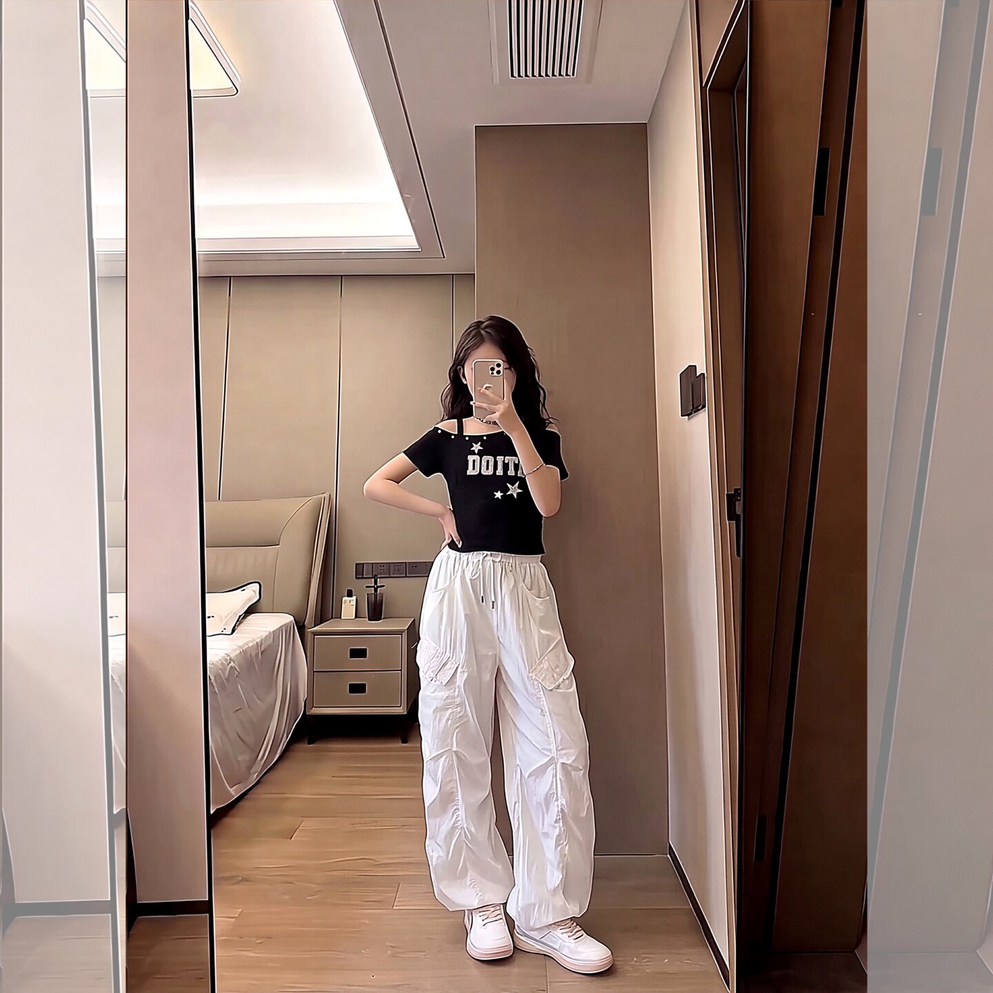 女童斜肩黑色短袖T恤儿童潮酷爵8
