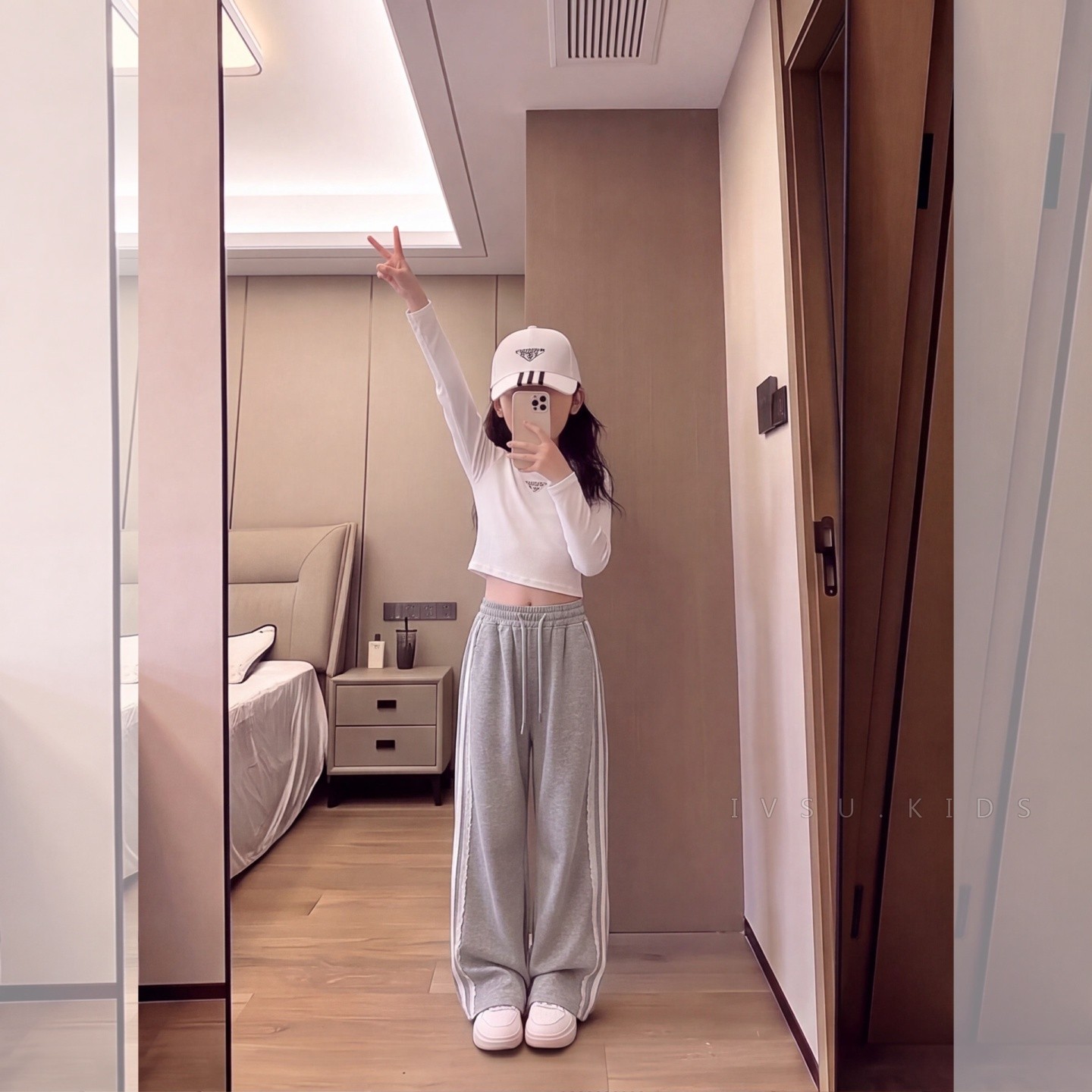 女童春秋装拉条运动裤女孩韩范时