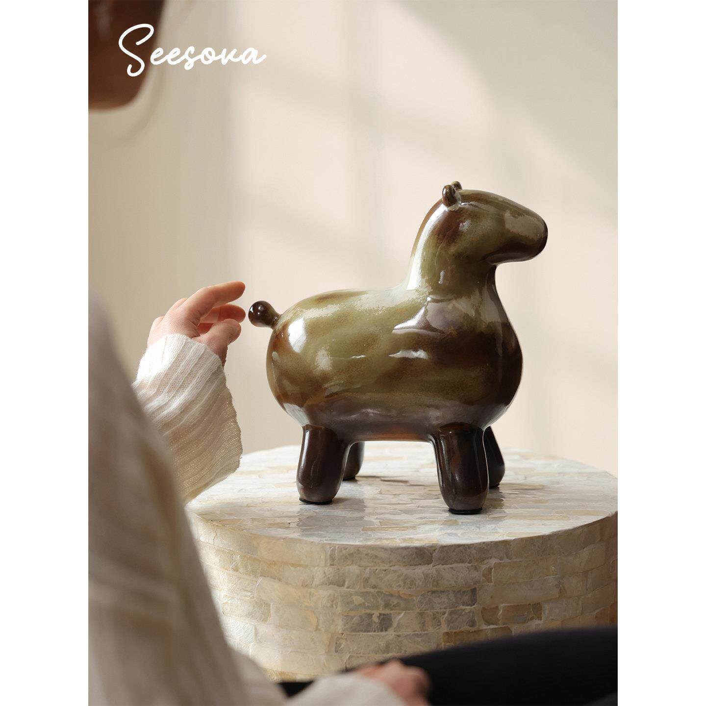 Seesova 简约现代艺术感景德镇陶瓷马摆件客厅玄关桌面高级装饰品