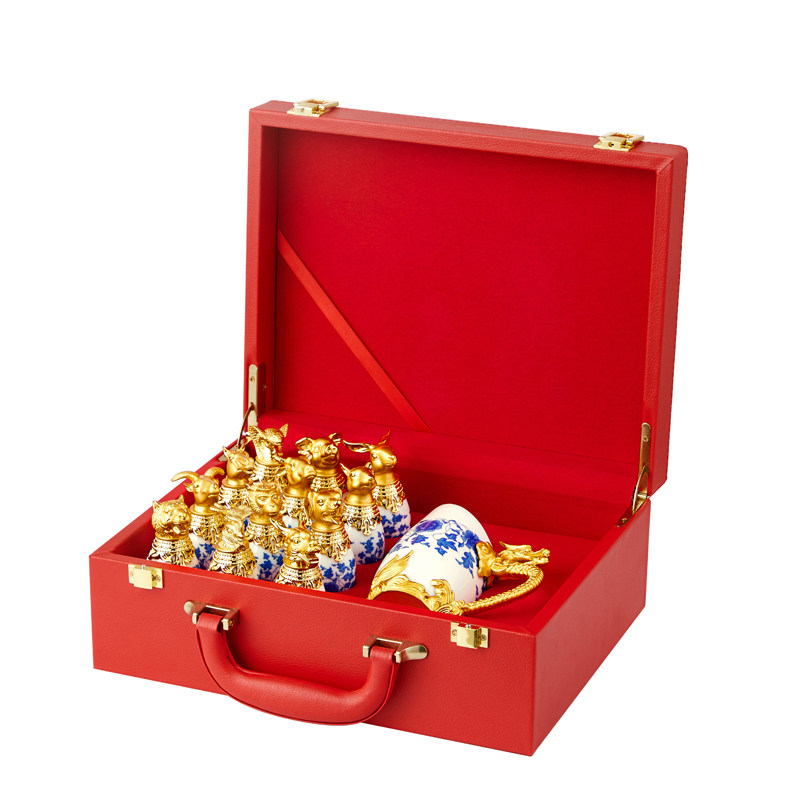 中式古风青花瓷小酒杯陶瓷十二生肖兽首烈酒杯白酒具小号一口杯子