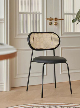 北欧白色藤编奶油风餐椅家用法式轻奢侘寂复古餐桌椅简约中古凳子