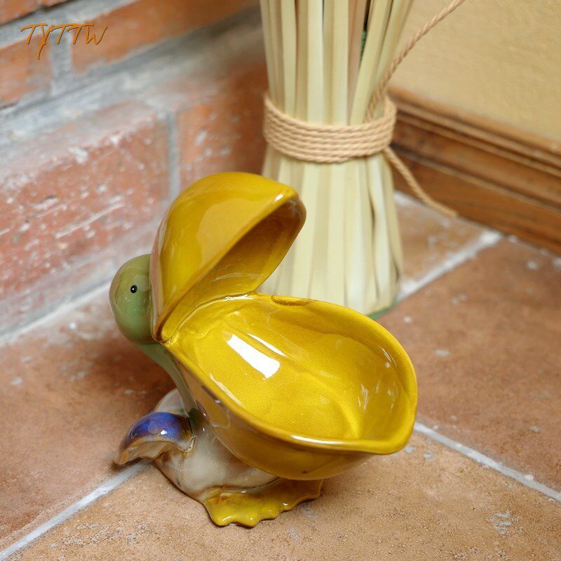 创意海洋系列之鹈鹕招财陶瓷玄关钥匙盘水果盘肥皂盒收纳家居摆件