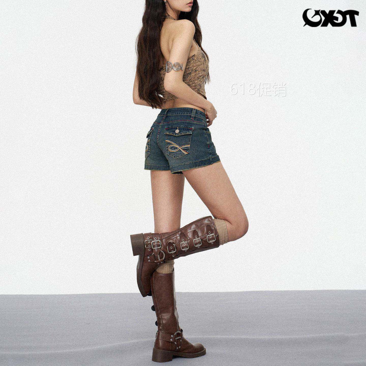 TGXQ美式牛仔短裤女款2026新款复古低腰辣妹弹力竹节刺绣包臀裤子