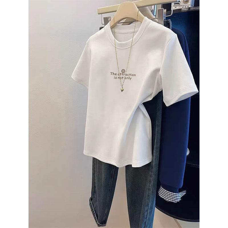 正肩短袖t恤女2026夏季新款百搭字母显瘦休闲小众设计感短款上衣