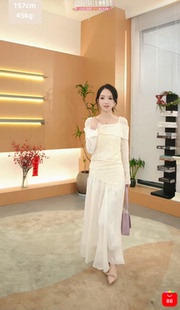 上衣半身裙套装 不规则一字领拼网纱钩花小衫 SZY 山只鸭