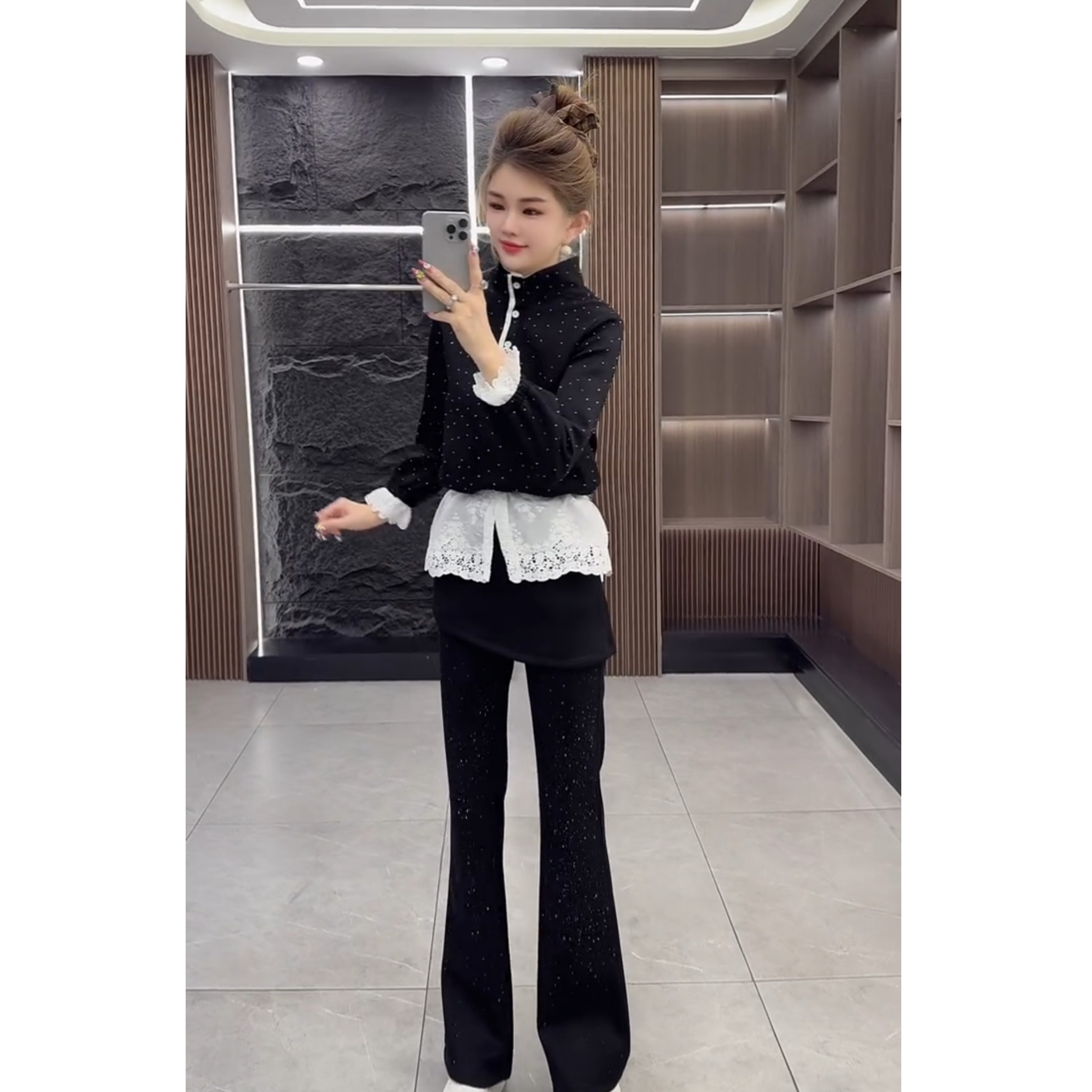 2026春秋新款轻熟风蕾丝拼接假两件套装女黑色显瘦高级感时尚套装,女装/女士精品,时尚套装,淘宝优惠券,粉丝福利购,淘宝优惠卷