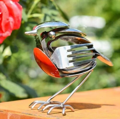 跨境便携式热销新Scrap Metal Art Sculpture知更鸟金属艺术雕塑