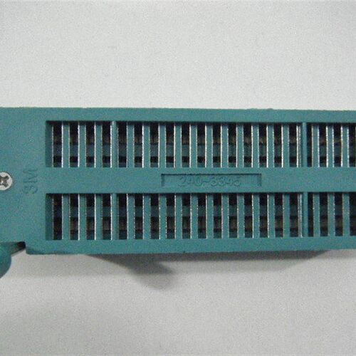 低价销售 240-3345 宽窄通用 40P 锁紧座 白脚 双列IC座