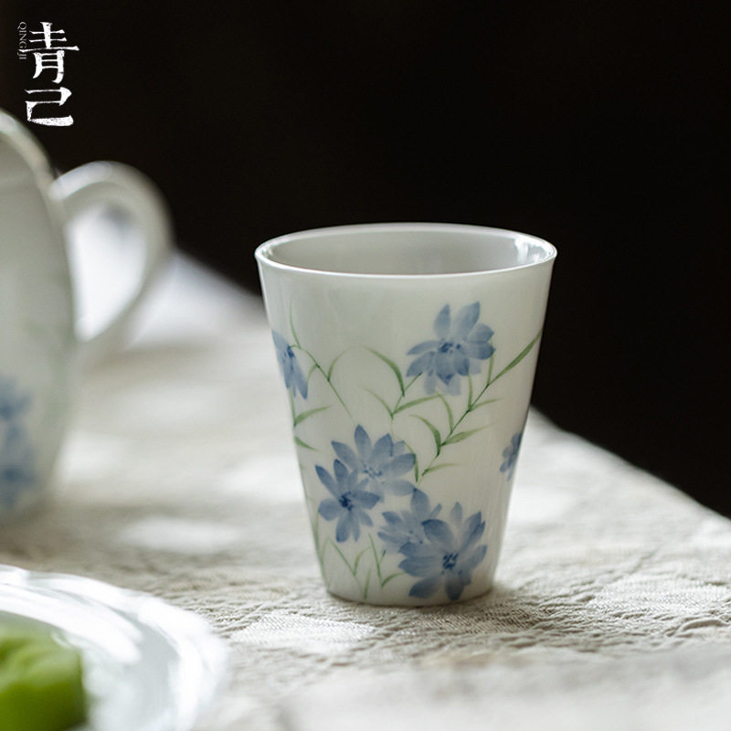 青己玉泥手绘蓝花直筒杯功夫茶具陶瓷家用品茗杯聚香茶杯单杯子