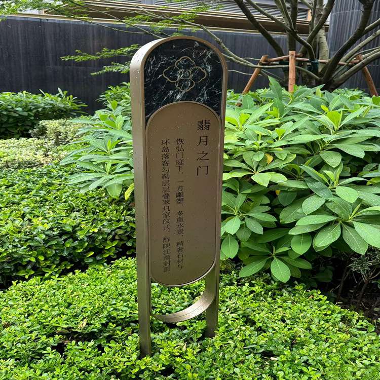 木纹铝方管隔断铝合金屏风客厅玄关上海打孔立柱方通铁艺金属廊架