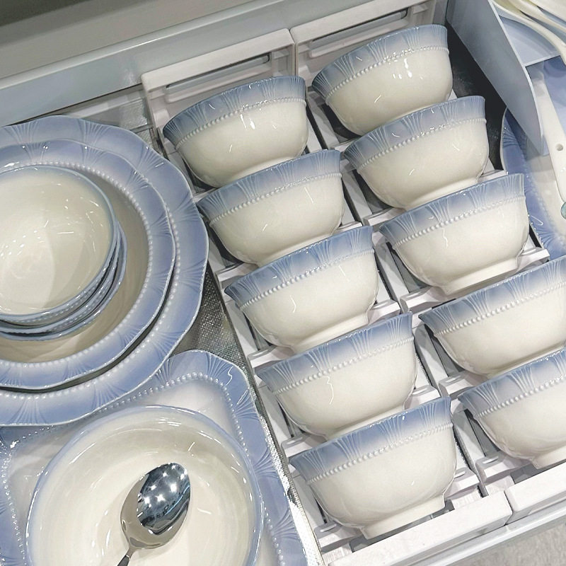 渐变烟蓝色碗碟套装家用感花边釉下彩陶瓷吃饭碗盘碟组合套装