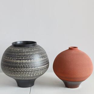 现代简约花器餐桌艺术花瓶插花陶瓷花瓶样板房摆件极简风格客厅