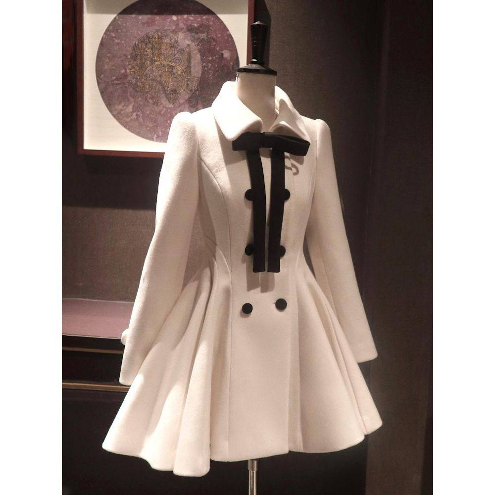 白调魔女 赫本千金收腰冬季高级法式富家新款毛呢大衣气质外套