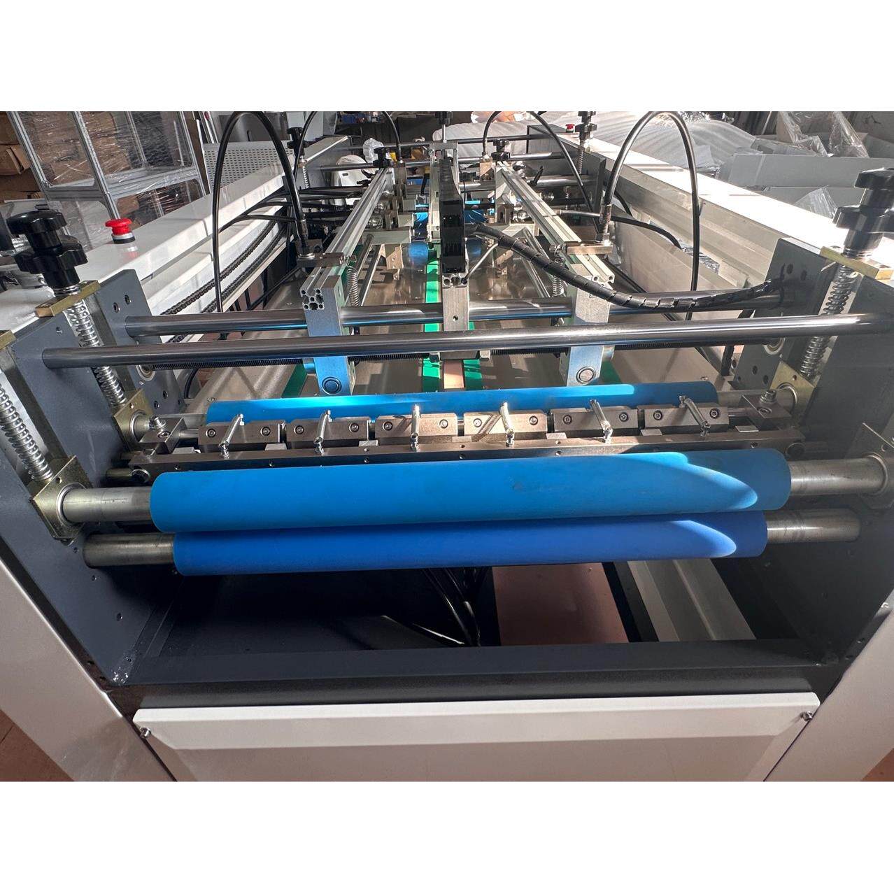 全自动四面包边皮壳机书型盒包边机酒盒包边机精装盒包边机