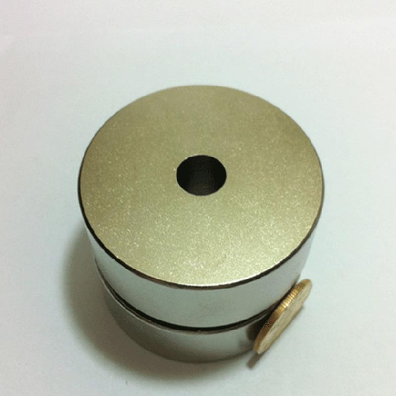 稀土钕铁硼强磁吸铁石圆形带孔磁铁D100*20-10强磁钢研磨机磁铁