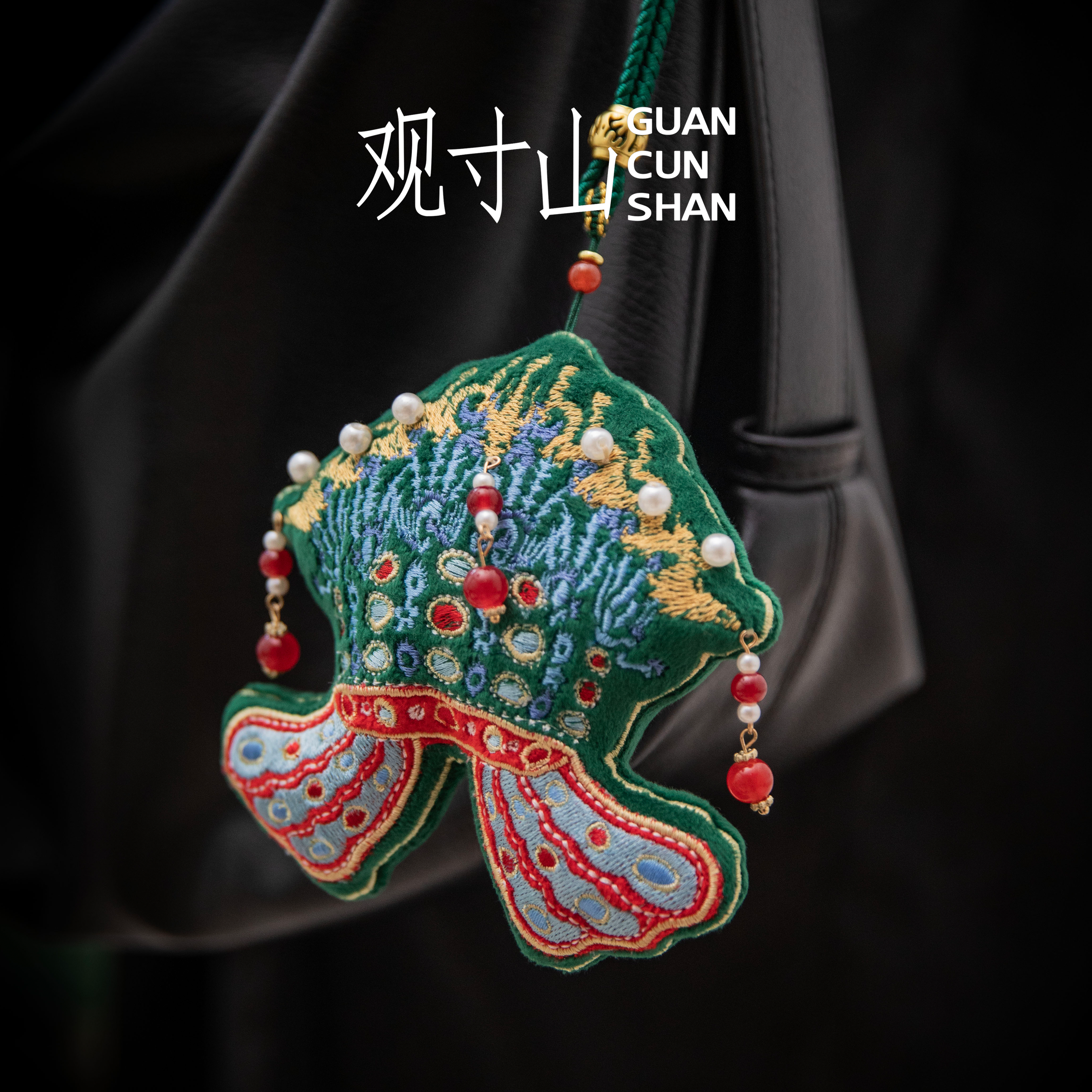 观寸山九龙九凤冠香囊包挂刺绣随身香包送闺蜜国风汽车后视镜挂饰
