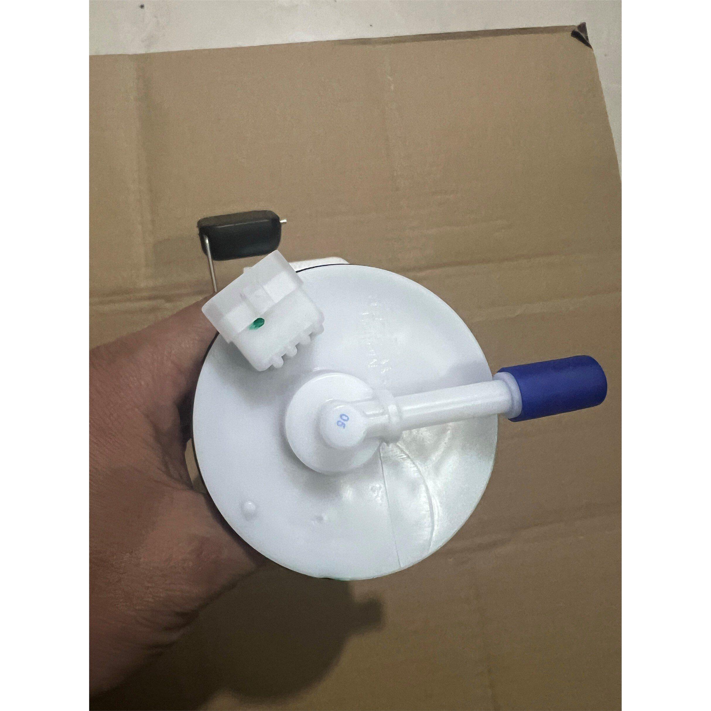国四电喷弯梁机车电动脚踏车KF110-3D/JL110-2E汽油泵