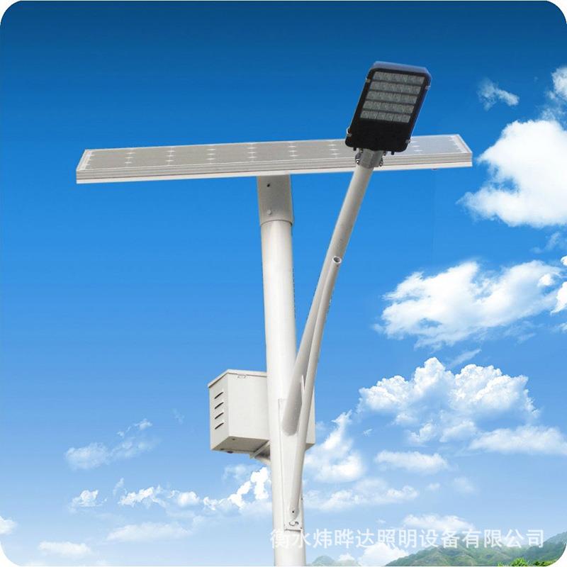 太阳能路灯杆整体价钱 太阳能路灯杆整体报价 双太阳能板路灯杆