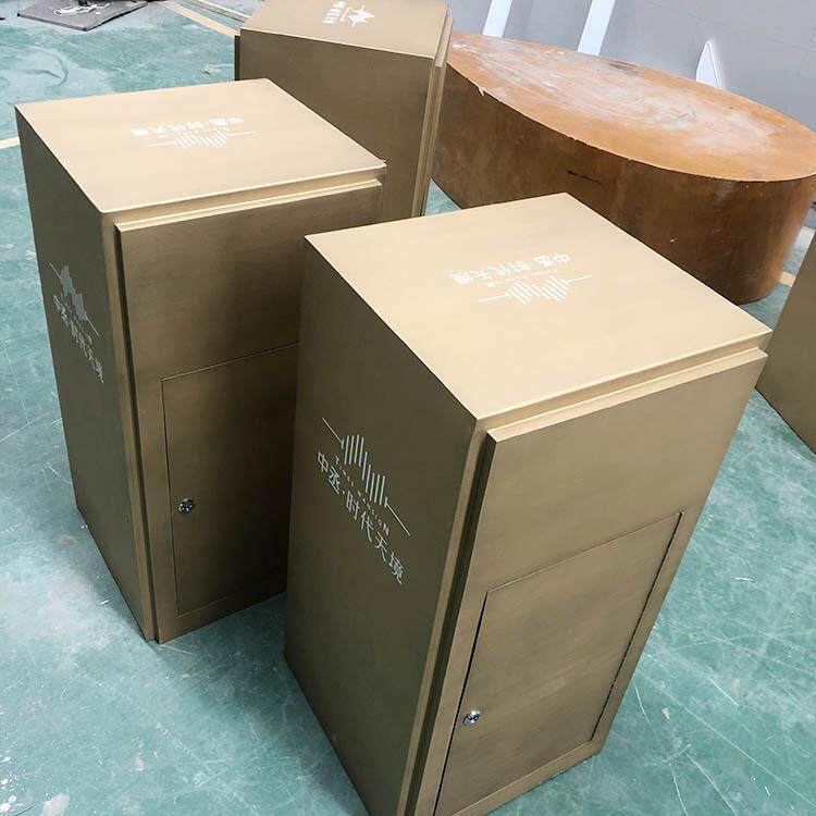 售楼部标识雨伞架资料架接待台地产标识标牌电镀标识做旧标识