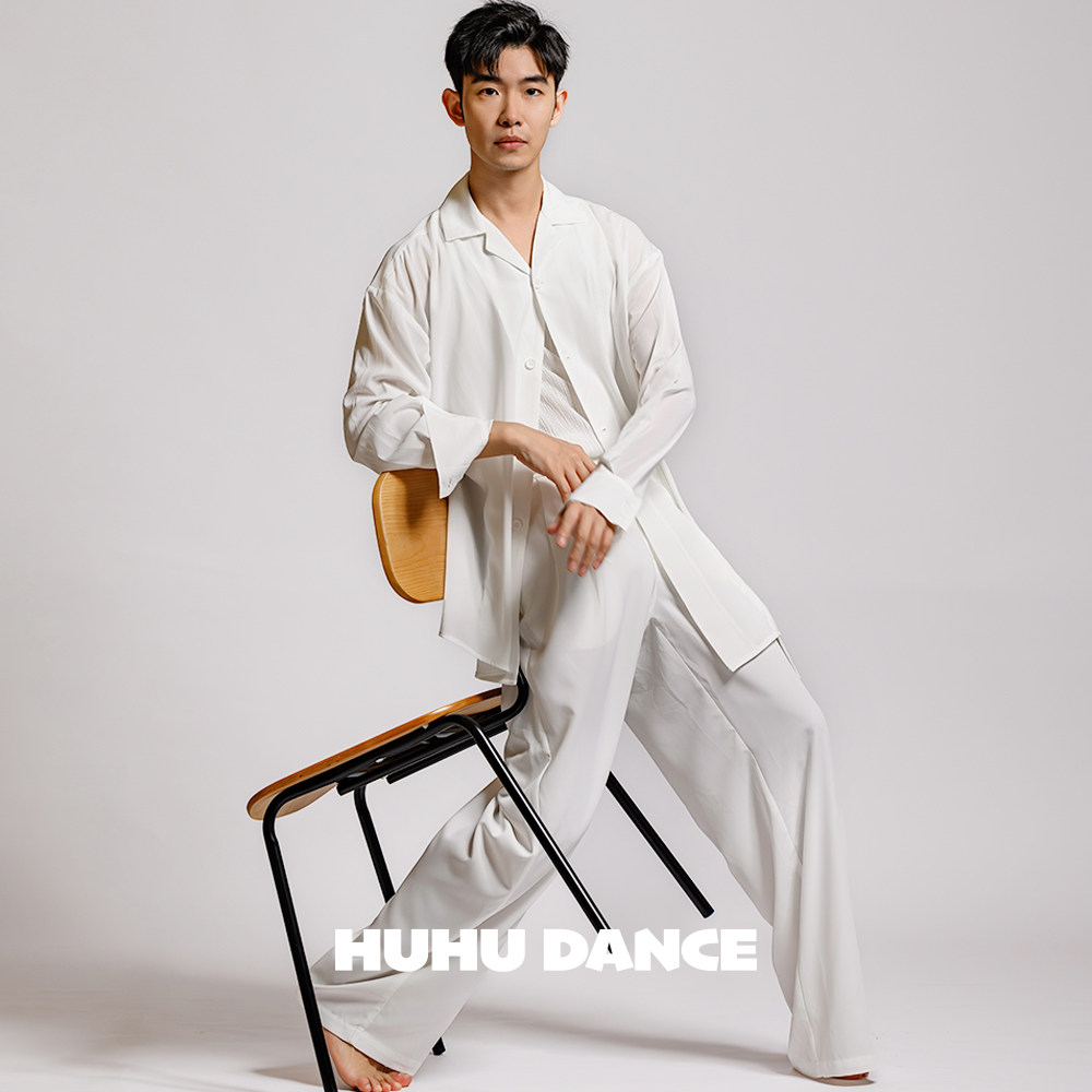 D384现代舞蹈设计款衬衫弹力雪纺男女演出服舞蹈生搭配宽松上衣图片