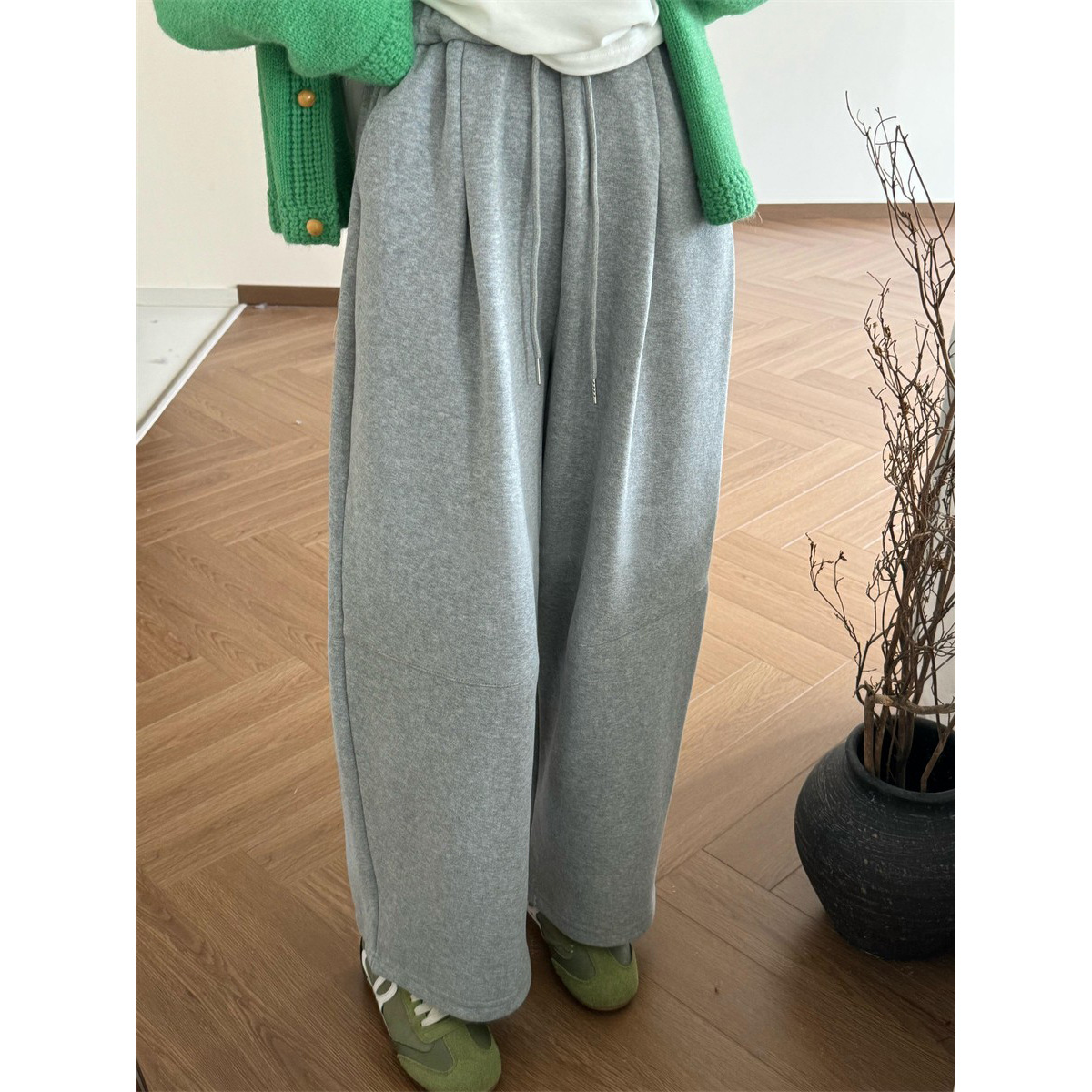 孕妇裤秋冬孕妇松紧腰宽松萝卜裤加厚加绒奶奶裤慵懒风孕妇阔腿裤