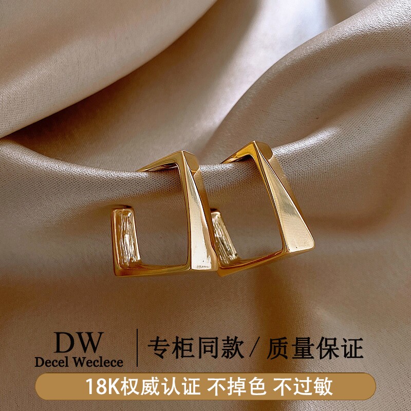 奥特莱斯【官方直发】18K金简约复古港风耳坠耳环气质女耳饰