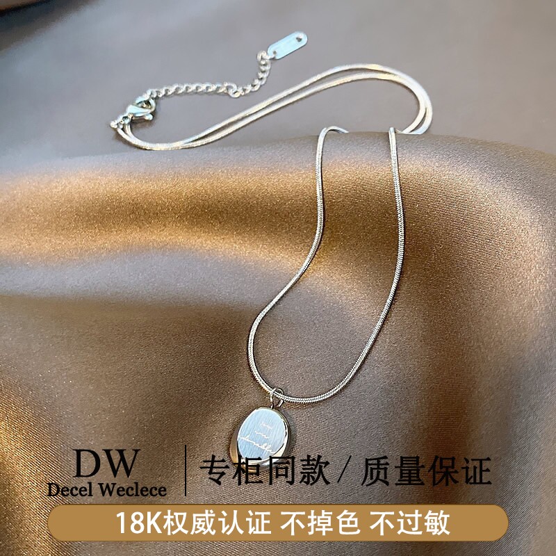 奥特莱斯【专柜捡漏1折】18K金字母吊坠项链女款锁骨链颈链配饰