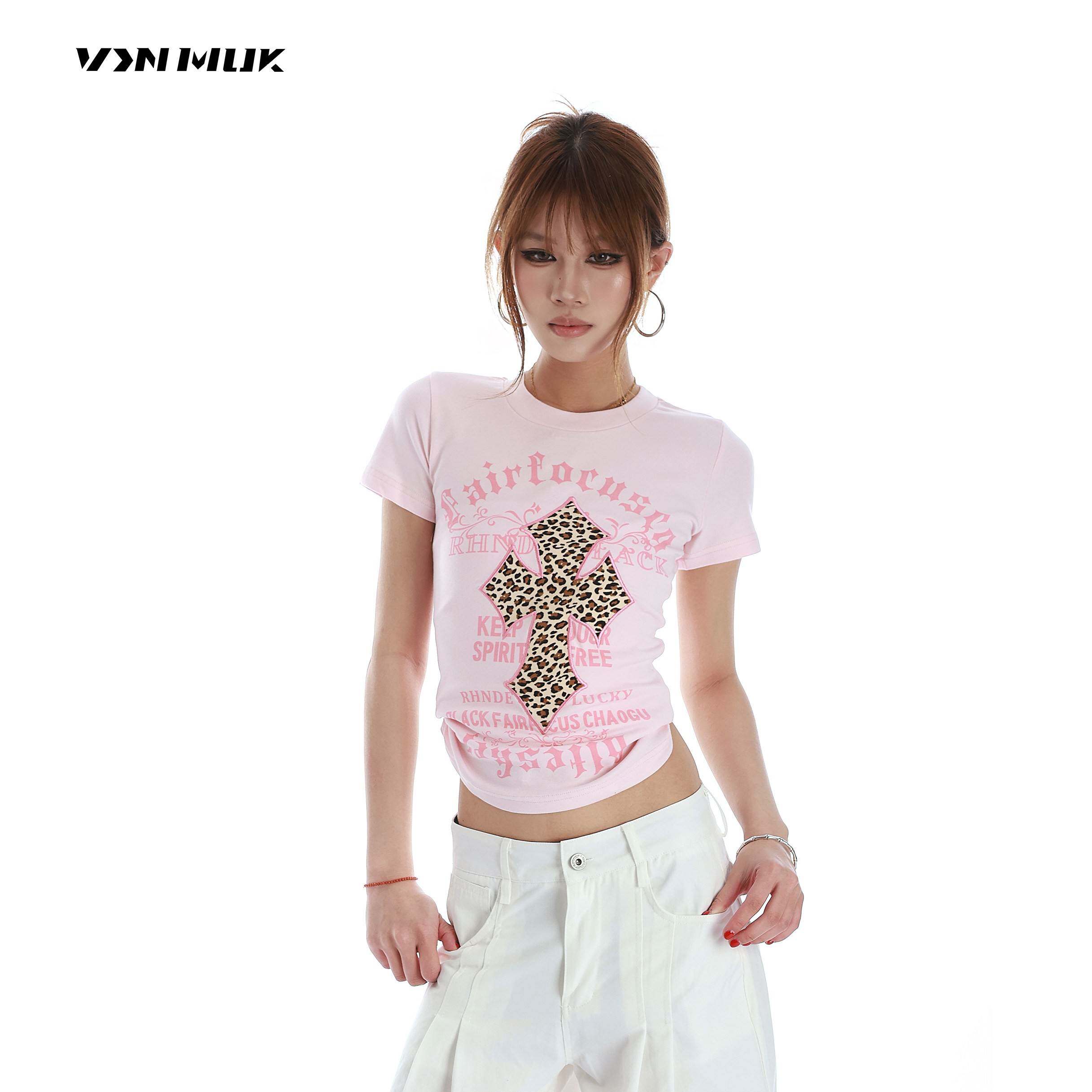 VINMUK美式哥特豹纹刺绣正肩短袖t恤女夏季辣妹短款设计收腰上衣