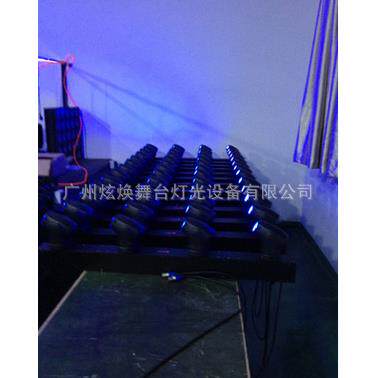 厂家直供应舞台灯 LED婚庆灯具 4头彩色摇头灯 LED4眼摇头光束灯