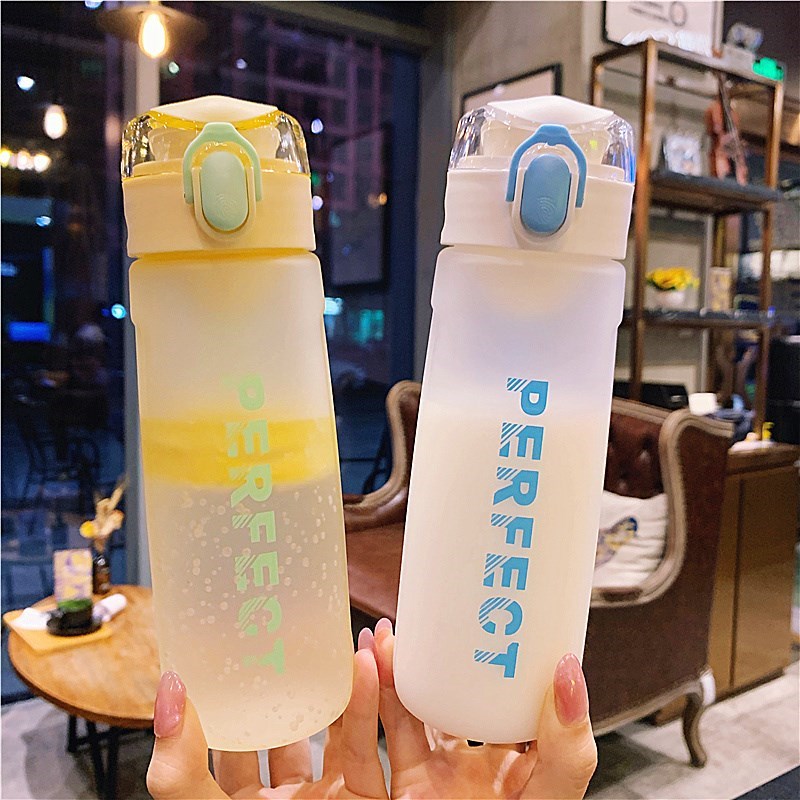 香港GP韩式耐高温带茶隔磨砂弹盖塑料杯男女学生水杯便携随手杯