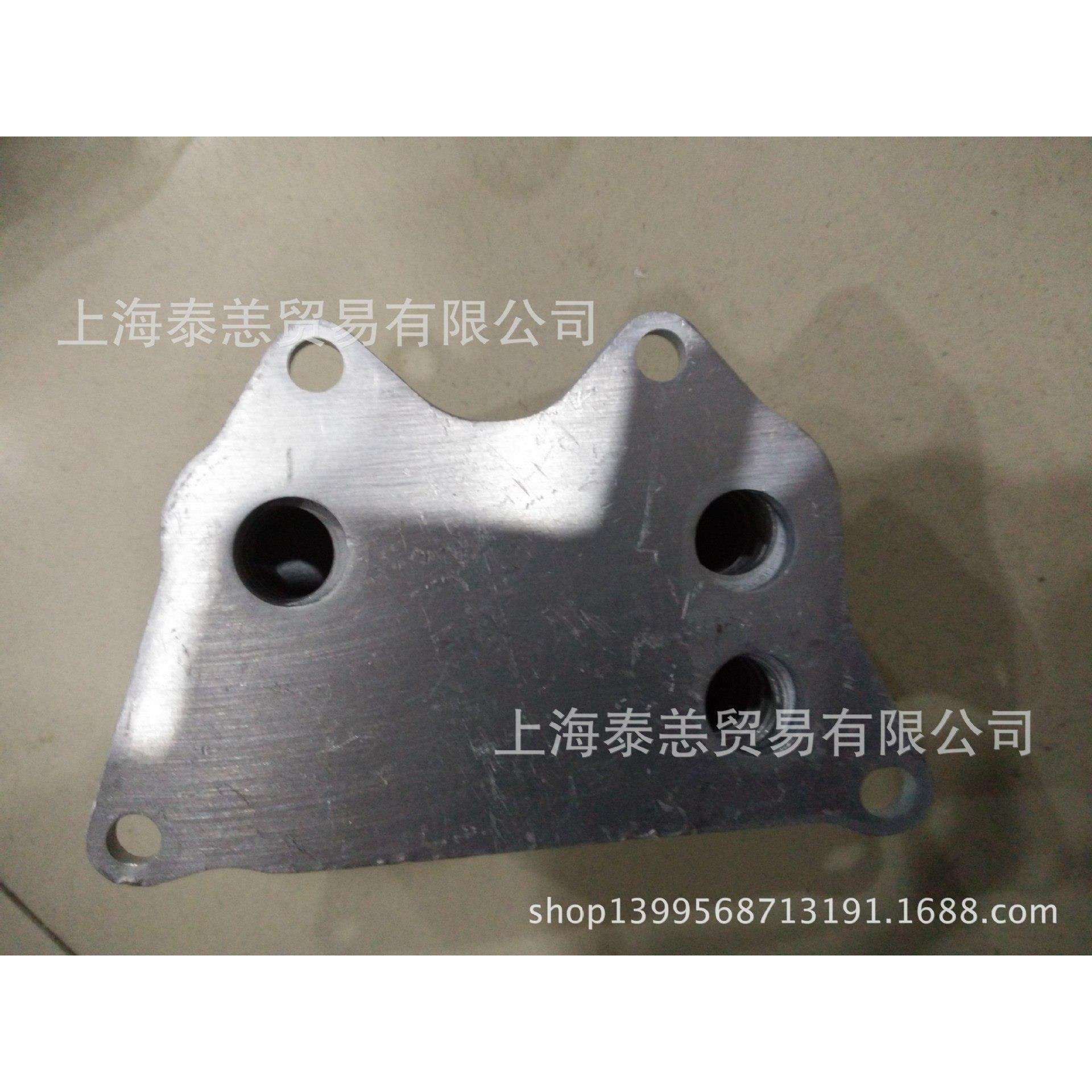 A4LQ5新帕萨特途观迈腾机油散热器机油冷却器，06J117021