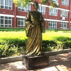 铸铜名人雕塑张衡玻璃钢仿铜人物雕塑广场校园景观装饰景观摆件