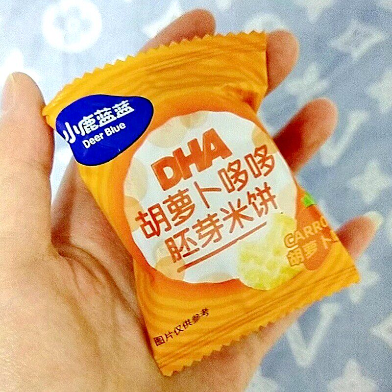 小鹿蓝蓝胚芽米饼儿童解馋健康零食小圆饼DHA米饼营养饼干便捷
