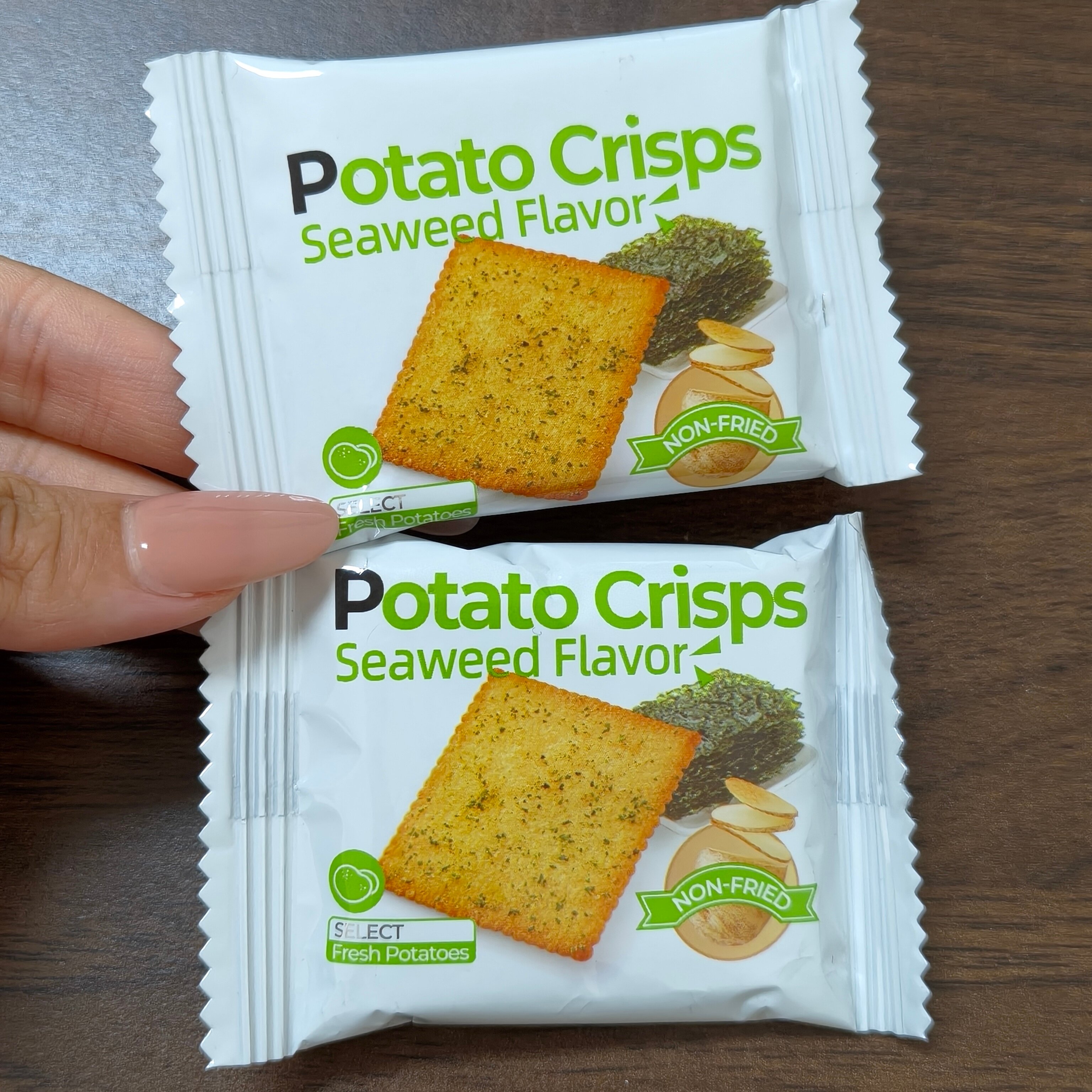 C2脆纸薯片饼干海苔番茄味零食解馋食品小零食盒装休闲薄脆健康